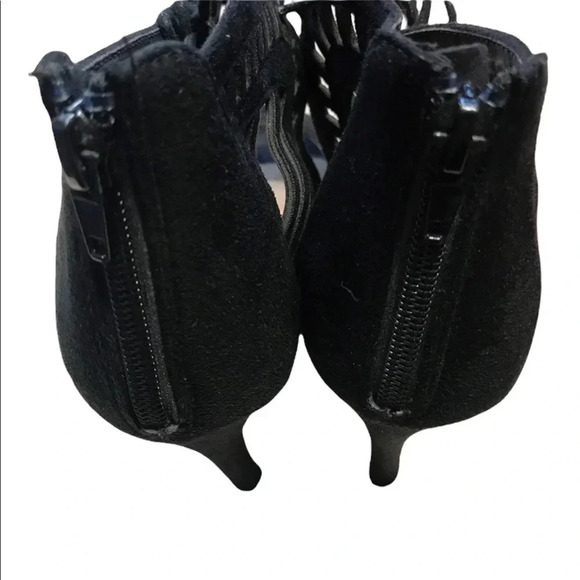 Paprika 2 Pairs Laser Cut Detail Lace up Heels Size 8.5 
Approx 4” heel - Picture 6 of 15